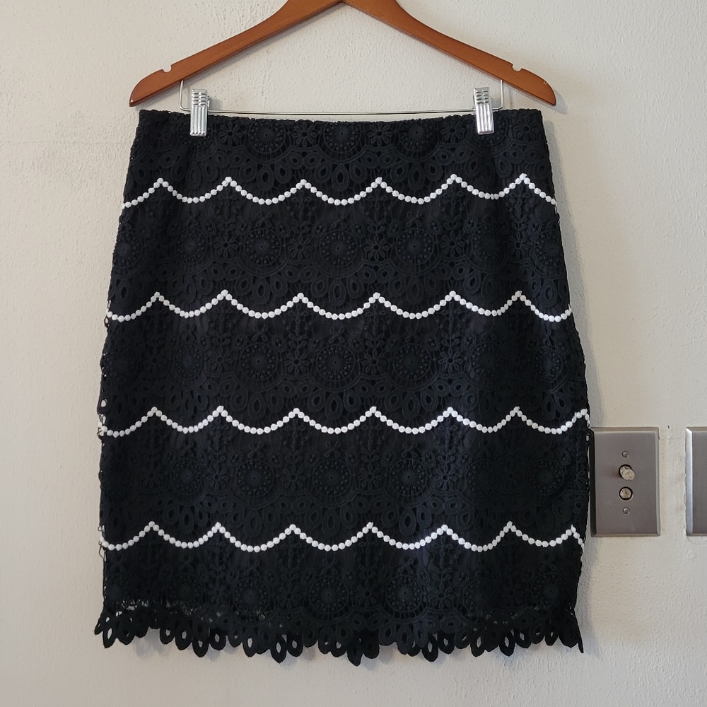 Talbots Lace Overlay Skirt with Scalloped hem - black & white